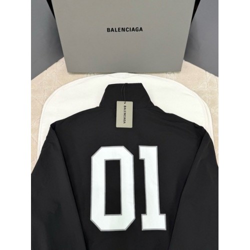 BALENCIAGA 2025SS Early Spring New Manchester United Sports Jacket BALENCIAGA 2025SS Early Spring New Manchester United Sports Jacket
