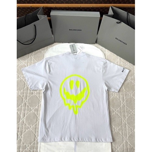 BALENCIAGA 25SS Alien Dissolving Smiley Face Fluorescent Short Sleeves - White BALENCIAGA 25SS Alien Dissolving Smiley Face Fluorescent Short Sleeves - White