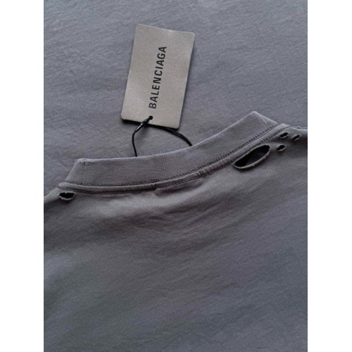 BALENCIAGA 25SS Distressed Grey Printed Short Sleeves BALENCIAGA 25SS Distressed Grey Printed Short Sleeves