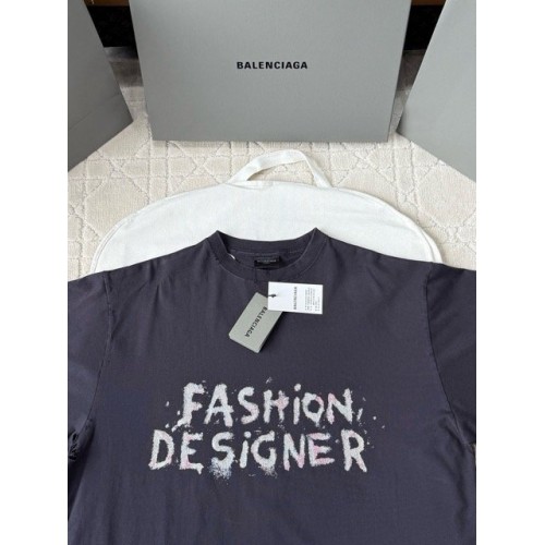 BALENCIAGA 25SS Golden Sands Shiny Printed Round Neck Short Sleeves BALENCIAGA 25SS Golden Sands Shiny Printed Round Neck Short Sleeves
