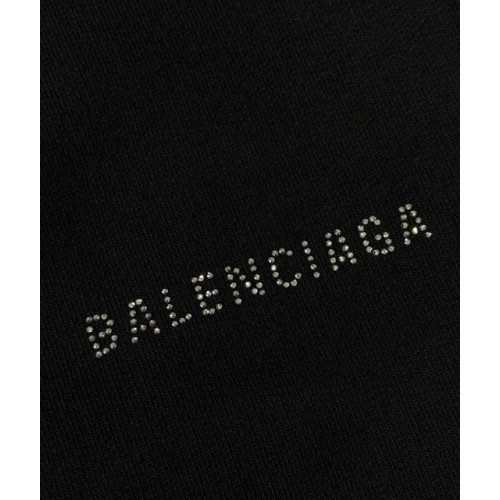 BALENCIAGA 25SS Rhinestone Destroyed Shorts Pants - Black BALENCIAGA 25SS Rhinestone Destroyed Shorts Pants - Black