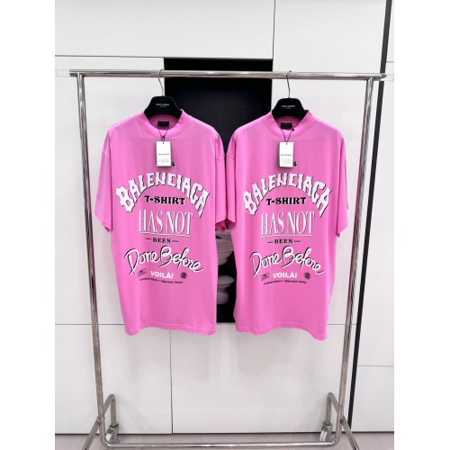 BALENCIAGA Beanie Foam Printed Round Neck Short Sleeve - Pink