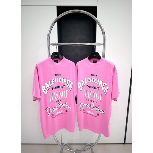 BALENCIAGA Beanie Foam Printed Round Neck Short Sleeve - Pink