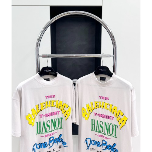 BALENCIAGA Beanie Foam Printed Round Neck Short Sleeve - White