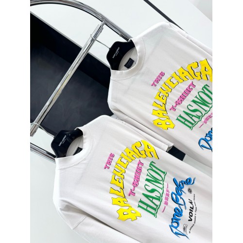 BALENCIAGA Beanie Foam Printed Round Neck Short Sleeve - White