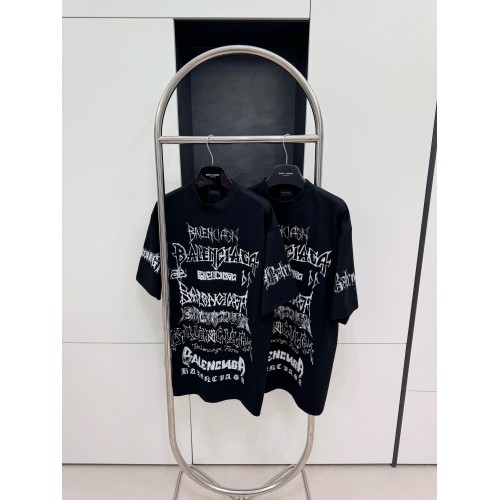 BALENCIAGA Limited Edition Graffiti Short Sleeve - Black