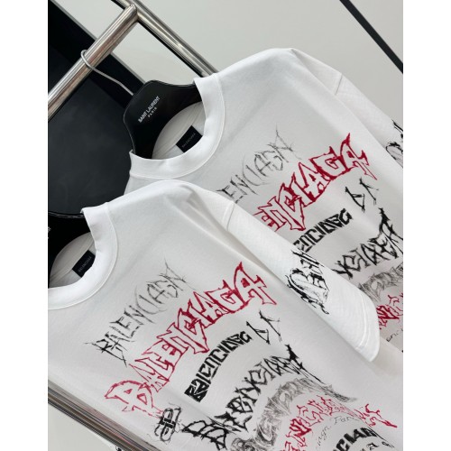 BALENCIAGA Limited Edition Graffiti Short Sleeve - White