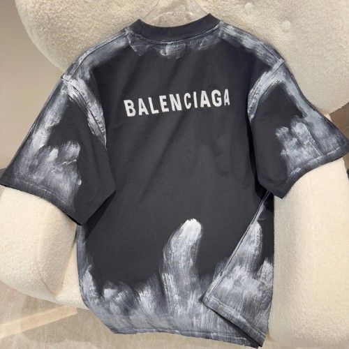 BALENCIAGA Painted T-Shirt - Black Oversized