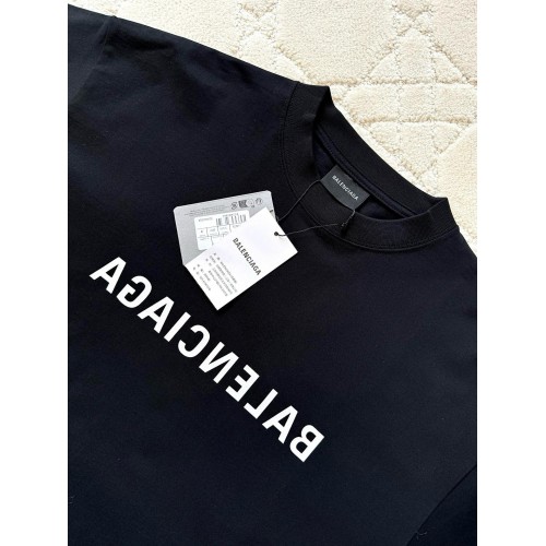 BALENCIAGA Reverse Letter Print Short Sleeves - Black BALENCIAGA Reverse Letter Print Short Sleeves - Black