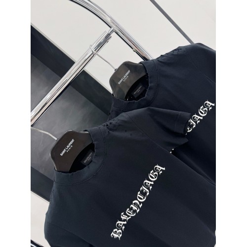 BALENCIAGA Ripped Print Short Sleeve - Black
