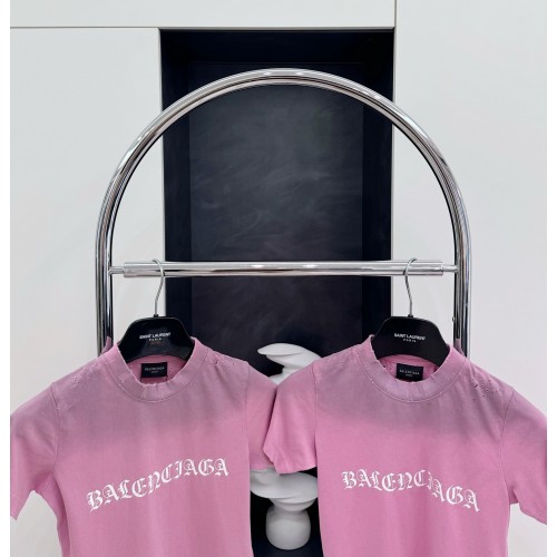 BALENCIAGA Ripped Print Short Sleeve - Pink