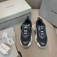 BALENCIAGA Triple S Sneaker - Black & White