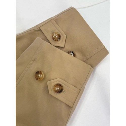 BURBERRY Camden Fit Heritage Lightweight Windbreaker BURBERRY Camden Fit Heritage Lightweight Windbreaker
