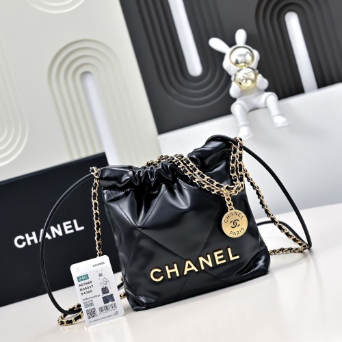 CHANEL 22 Mini Handbag - Calfskin Gold Black