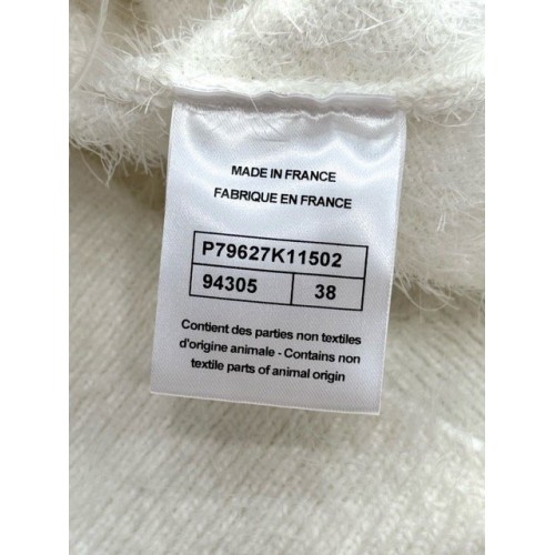 CHANEL 25S Feather Cardigan - White CHANEL 25S Feather Cardigan - White