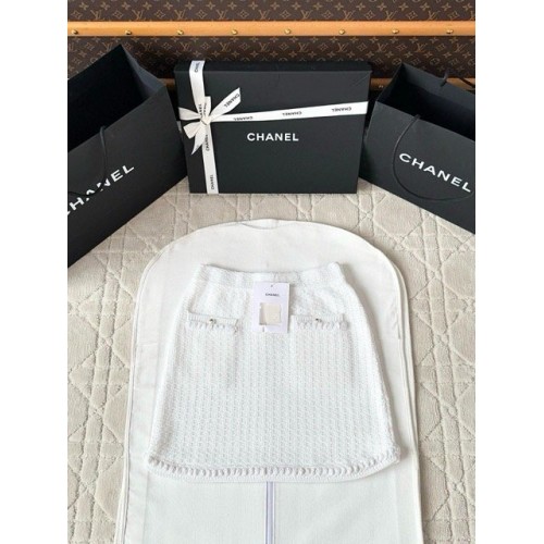 CHANEL25P Pearl Ribbon Skirt - White CHANEL25P Pearl Ribbon Skirt - White