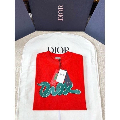 DIOR 2025SS Year of the Snake Printed Smudge Short Sleeves - Red DIOR 2025SS Year of the Snake Printed Smudge Short Sleeves - Red