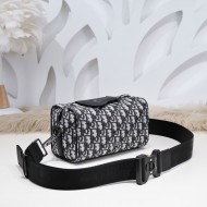 DIOR Christian Dior Bicolor Oblique Jacquard Lingot 22 Bag