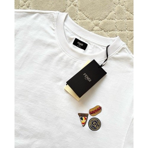 FENDI 2025SS Hot Dog Embroidery Round Neck Short Sleeve - White FENDI 2025SS Hot Dog Embroidery Round Neck Short Sleeve - White