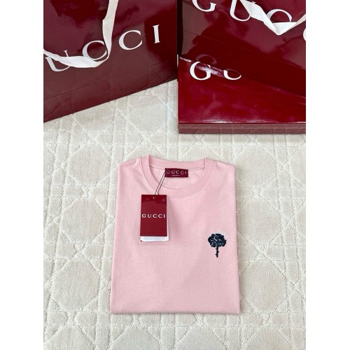 GUCCI 25SS Rose Embroidery Round Neck Short - Pink GUCCI 25SS Rose Embroidery Round Neck Short - Pink