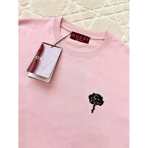 GUCCI 25SS Rose Embroidery Round Neck Short - Pink GUCCI 25SS Rose Embroidery Round Neck Short - Pink