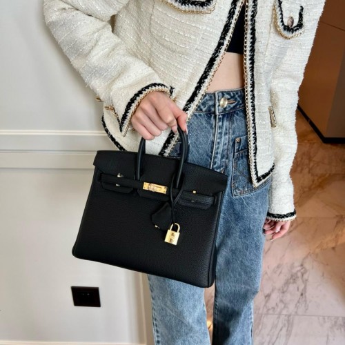 HERMES Birkin 25 - Black Togo with Gold Hardware HERMES Birkin 25 - Black Togo with Gold Hardware