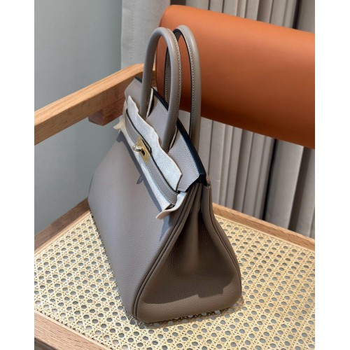 HERMES Birkin 30 - Gris Tourterelle with Gold Hardware HERMES Birkin 30 - Gris Tourterelle with Gold Hardware