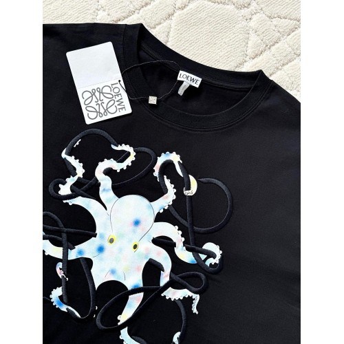 LOEWE 2025SS Octopus Print Embroidered Short Sleeves - Black
