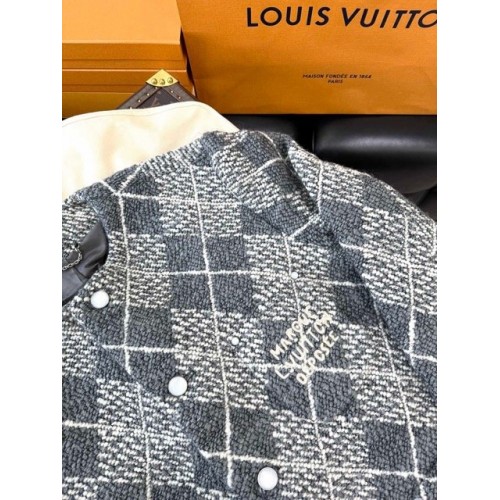 LV 2025SS Early Spring New Coarse Flower Woven Plaid Jacket LV 2025SS Early Spring New Coarse Flower Woven Plaid Jacket