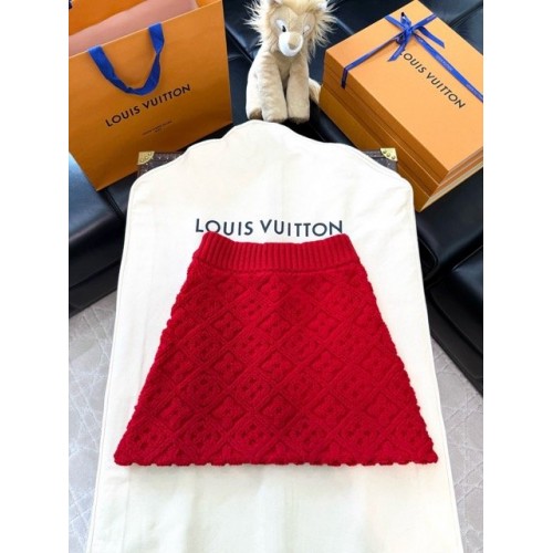 LV 2025SS Early Spring Snake Year Limited Edition Red Dress Suit LV 2025SS Early Spring Snake Year Limited Edition Red Dress Suit