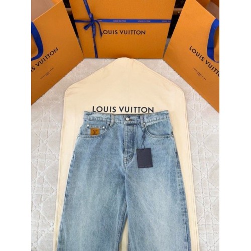 LV 2025SS Pocket Embroidery Washed Jeans - Light Blue LV 2025SS Pocket Embroidery Washed Jeans - Light Blue