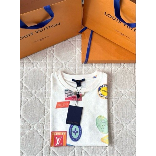 LV 25SS Rainbow Holiday Print Short Sleeve LV 25SS Rainbow Holiday Print Short Sleeve