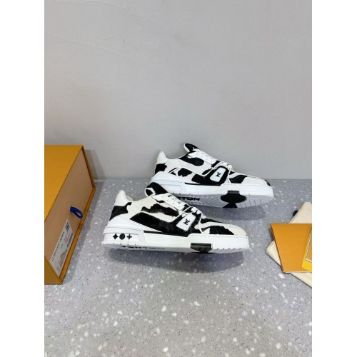 LV Trainer Sneaker - Black Cream