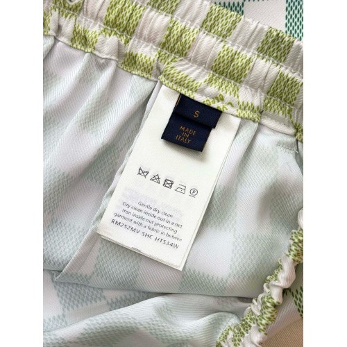 Lv 25SS Early Spring New Color Checkerboard Shorts Pants