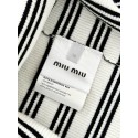 MIU MIU 25SS Bowknot V-neck Short Sleeve Polo - White with Black MIU MIU 25SS Bowknot V-neck Short Sleeve Polo - White with Black