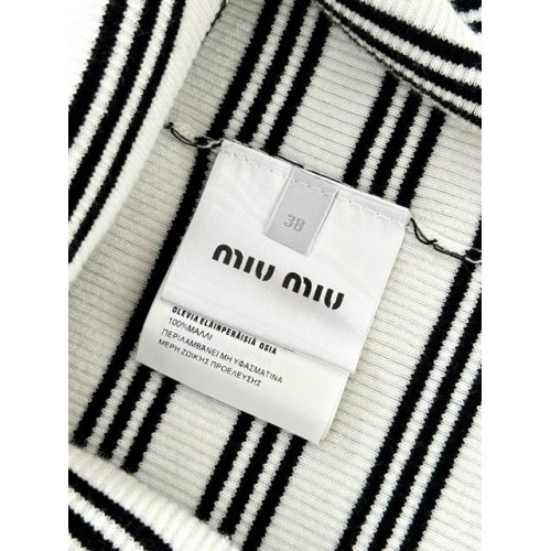 MIU MIU 25SS Bowknot V-neck Short Sleeve Polo - White with Black MIU MIU 25SS Bowknot V-neck Short Sleeve Polo - White with Black