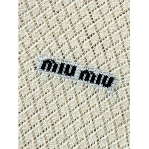 MIU MIU 25SS Preppy Small Logo Knit Polo - White with Black MIU MIU 25SS Preppy Small Logo Knit Polo - White with Black