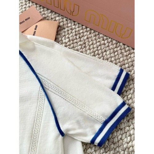 MIU MIU 25SS Preppy Small Logo Knit Polo - White with Blue MIU MIU 25SS Preppy Small Logo Knit Polo - White with Blue