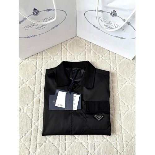 PRADA New Triangle Logo Pocket Zipper Outer PRADA New Triangle Logo Pocket Zipper Outer