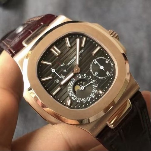 PATEK PHILIPPE Nautilus 5712R - 40MM Rose Gold