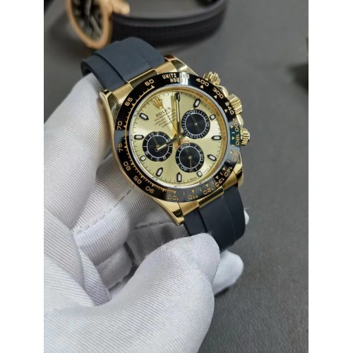 ROLEX Cosmograph Daytona 116518LN - 40MM (Shawn Yue)