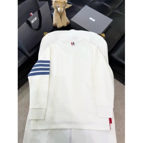 THOM BROWNE Pocket Blue Stripe Crewneck Sweatshirt - White THOM BROWNE Pocket Blue Stripe Crewneck Sweatshirt - White