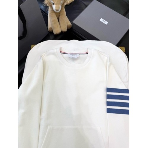 THOM BROWNE Pocket Blue Stripe Crewneck Sweatshirt - White THOM BROWNE Pocket Blue Stripe Crewneck Sweatshirt - White